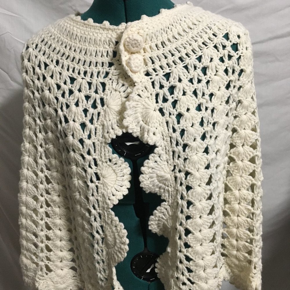 Crochet Shawl Wrap size Small? Cream w/ two woven buttons